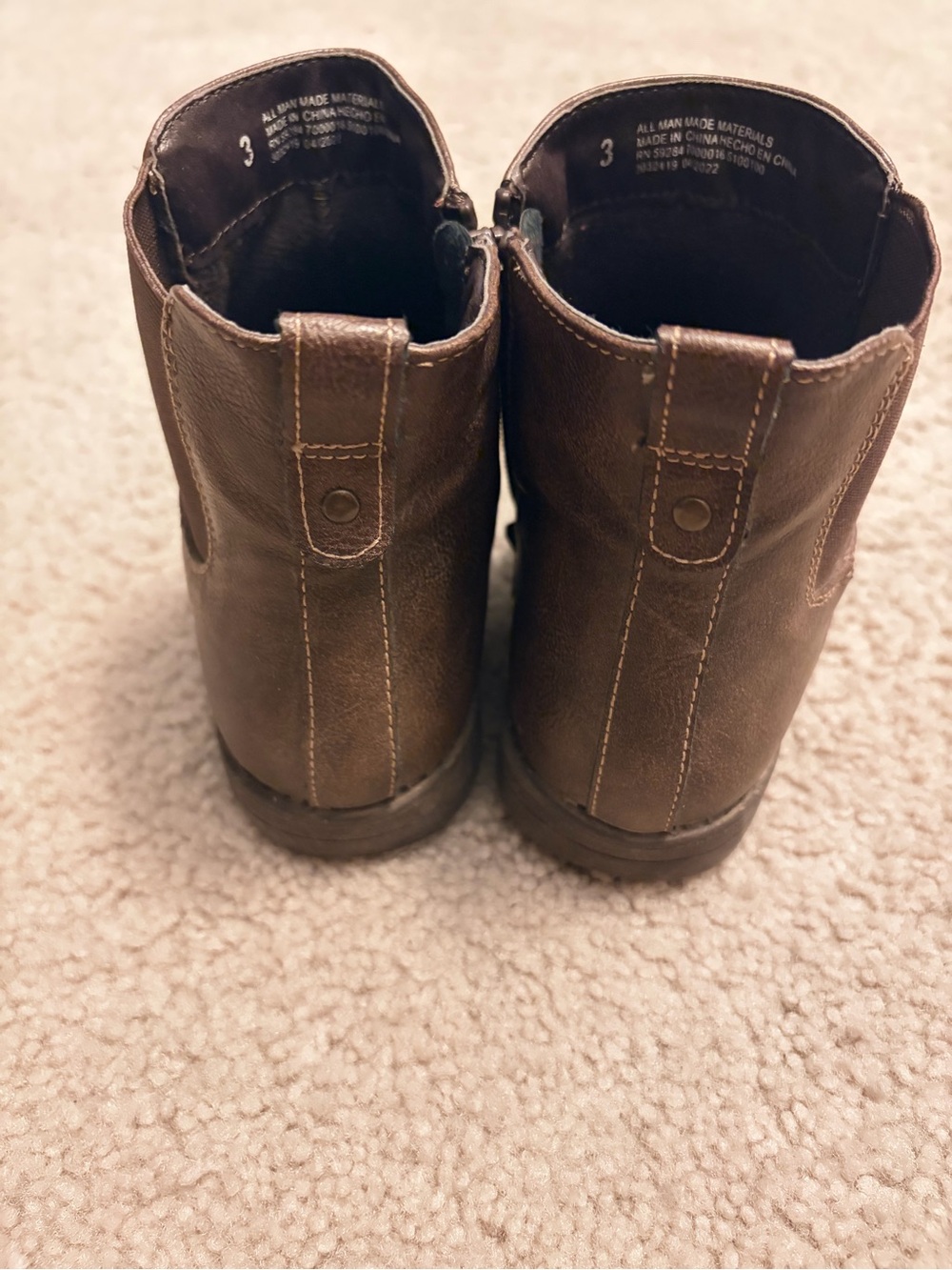 The Children's Place Brown Chelsea Boots for Kids - Picture 3 of 3